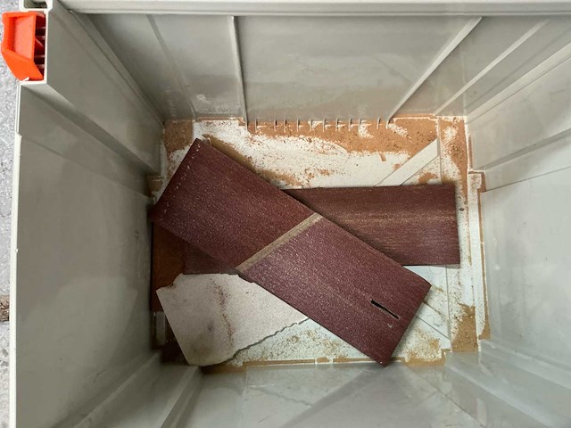 Lot : elu frees/ makita bandfrees / hitachi cirkelzaag overige gereedschappen - afbeelding 8 van  11