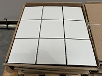 Lot faiences wit 1x 3m² en 1 x 8m²