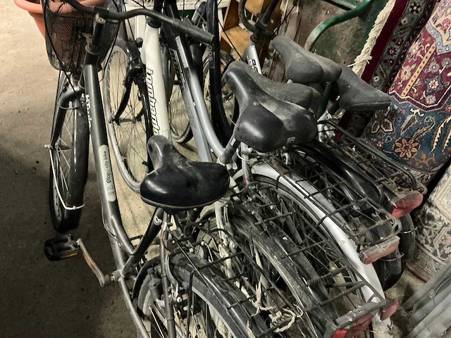 Lot fietsen (5x) - afbeelding 4 van  5