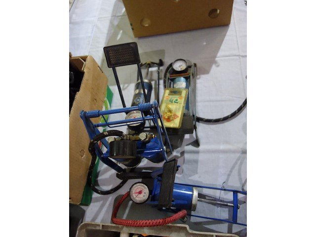 Lot fietspompen - afbeelding 1 van  2