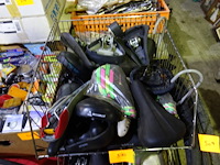 Lot fietszadels (ongeveer 20 stuks) - afbeelding 1 van  1