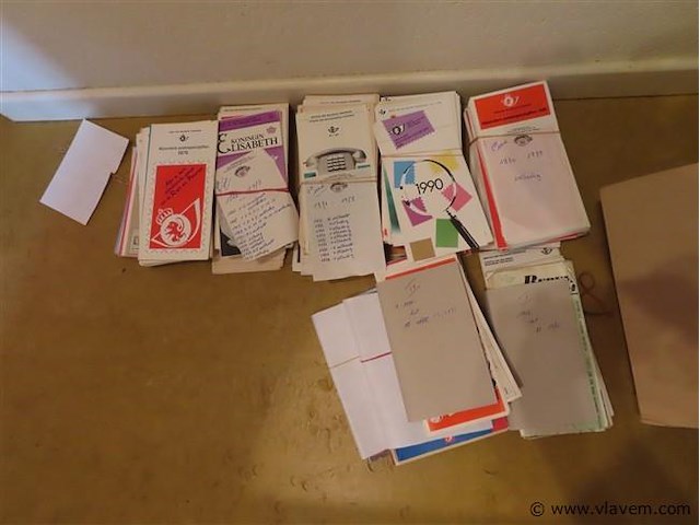 Lot filatelie - afbeelding 2 van  4