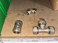 Lot fittings - afbeelding 2 van  2