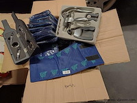 Lot flessenkoelers, degustatieset en prof. ontkurker - afbeelding 1 van  1