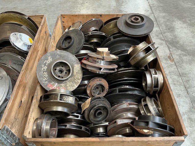 Lot: flowserve / sulzer waaier pompunit (27x) - afbeelding 5 van  8