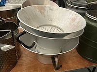 Lot friet en pasta materiaal - afbeelding 7 van  7