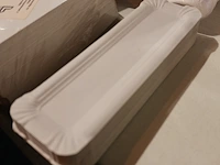 Lot frietbakjes, sauspotjes, vorkjes en shotglaasjes - afbeelding 2 van  11