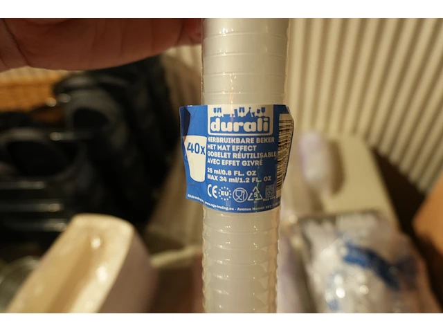Lot frietbakjes, sauspotjes, vorkjes en shotglaasjes - afbeelding 3 van  11