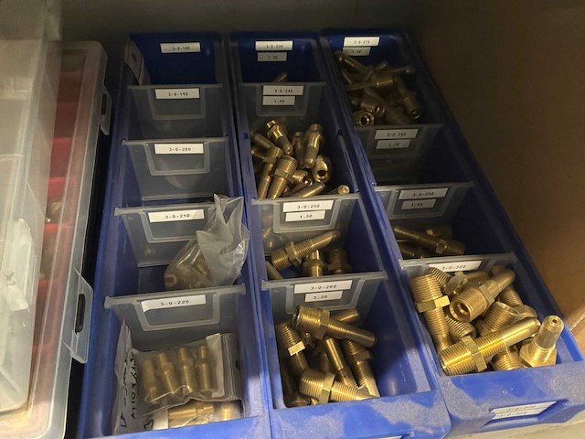 Lot gasinspuiters (539x) - afbeelding 3 van  4