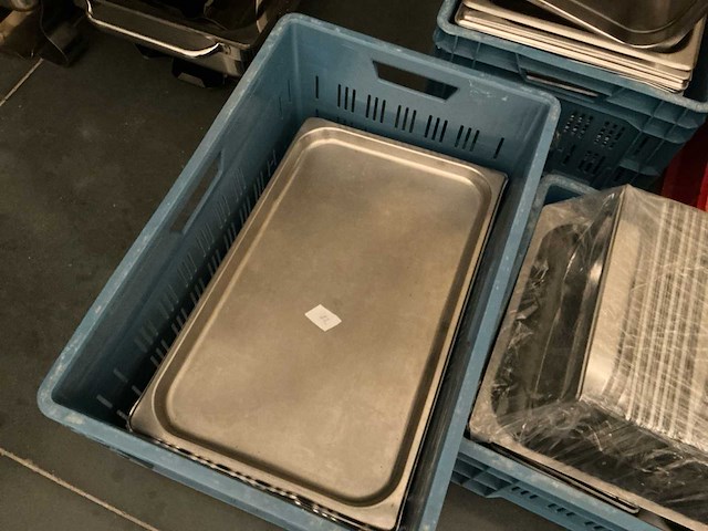 Lot gastronormbakken en deksels - afbeelding 2 van  6