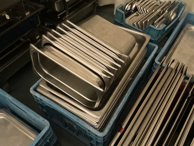 Lot gastronormbakken en deksels - afbeelding 5 van  6