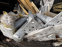 Lot gegalvaniseerde palen - afbeelding 3 van  3