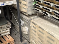 Lot geisoleerde dakpanelen plm 6,2m + lichtstraten - afbeelding 9 van  12
