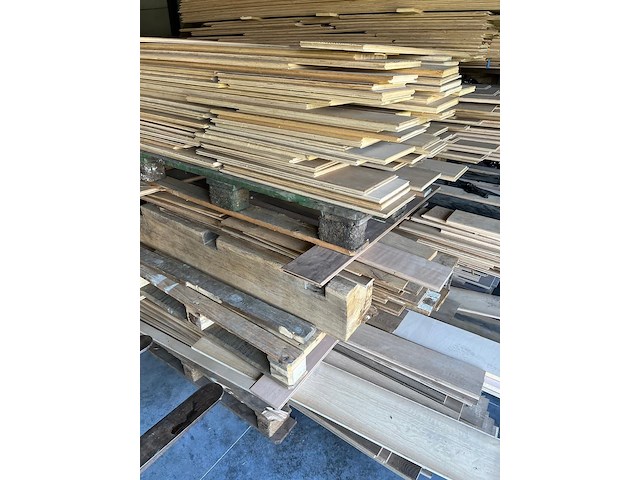Lot gemengd parket - afbeelding 1 van  3
