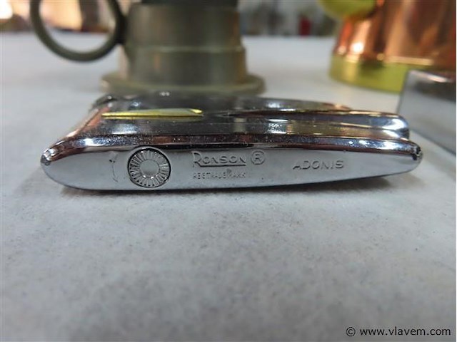 Lot gemengd - afbeelding 2 van  4