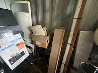 Lot gemengde partij: opslagrekken, elektronica en gereedschap - afbeelding 17 van  33