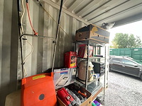 Lot gemengde partij: opslagrekken, elektronica en gereedschap - afbeelding 26 van  33