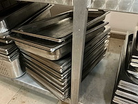 Lot geperforeerde gastronormbakken - afbeelding 4 van  5