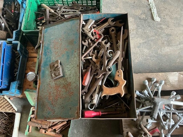 Lot gereedschap diverse overige garage gereedschap - afbeelding 11 van  13