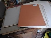 Lot getekend kaarten, magazines, in 2 mappen - afbeelding 1 van  4