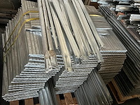 Lot gevalganiseerde bouwhekkens - afbeelding 4 van  6