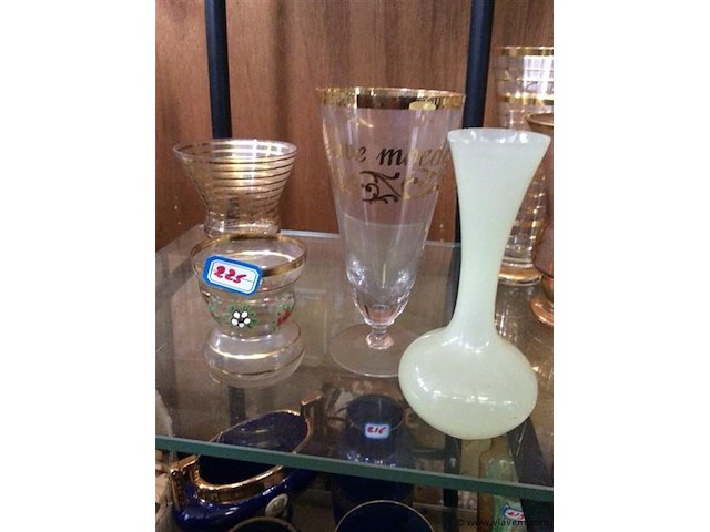 Lot glas - afbeelding 1 van  2