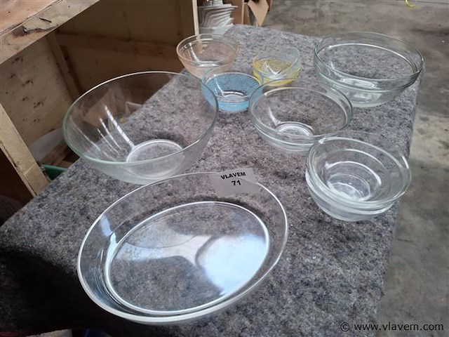 Lot glaswerk - afbeelding 1 van  1