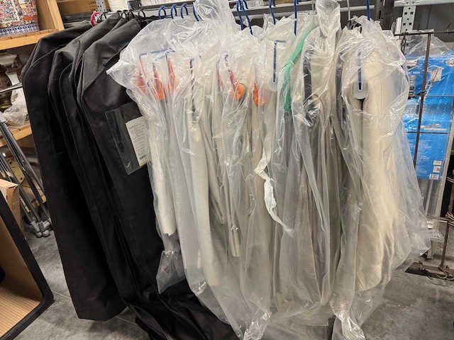 Lot gordijnen - nieuw! - afbeelding 1 van  15