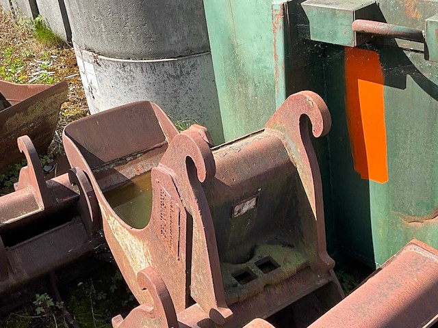 Lot graafbakken 6 stuks - afbeelding 9 van  9