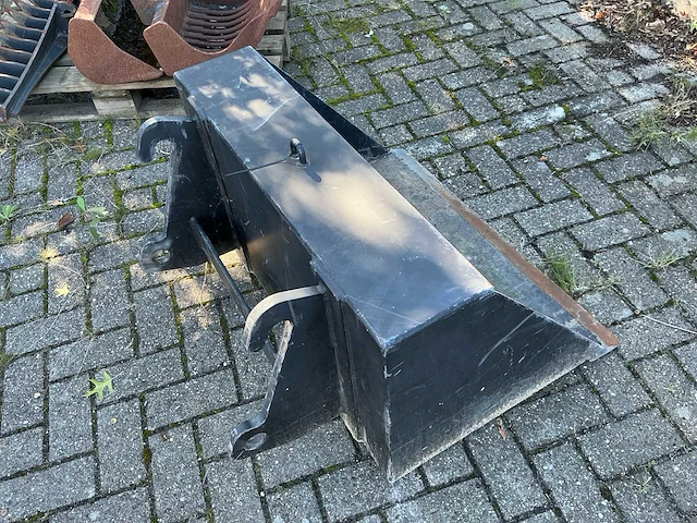 Lot graafbakken - afbeelding 10 van  10