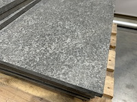 Lot graniet tegels - traptredes/zwembadboord - afvoergoten - dorpels - afbeelding 4 van  8