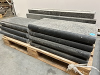 Lot graniet tegels - traptredes/zwembadboord - afvoergoten - dorpels - afbeelding 6 van  8