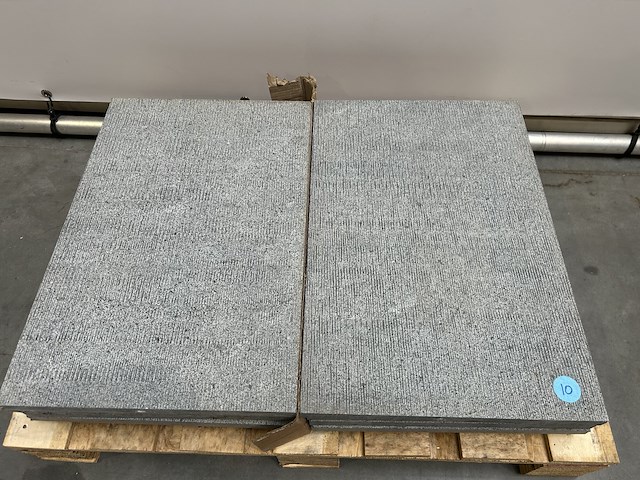Lot graniet tegels 2,4m² - afbeelding 2 van  2