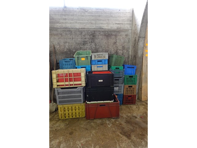 Lot grote bakken - afbeelding 1 van  4