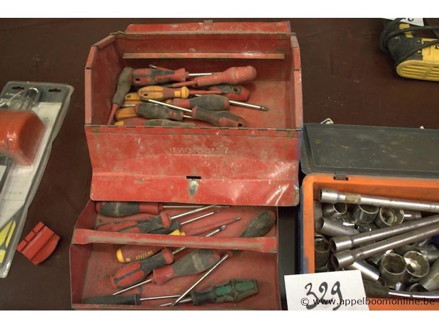 Lot handgereedschap wo dopsleutelset - afbeelding 3 van  3