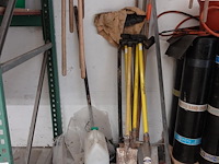 Lot handgereedschappen - afbeelding 1 van  10