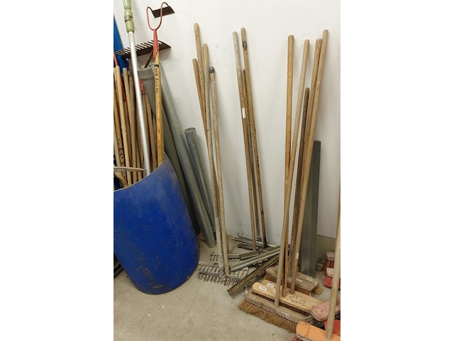 Lot handgereedschappen - afbeelding 8 van  10