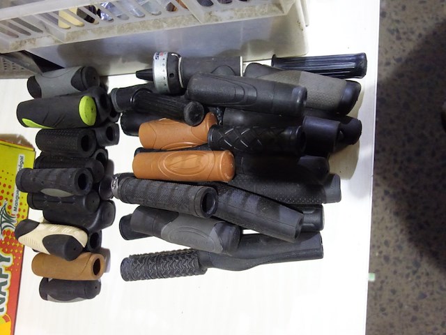 Lot handvatten - afbeelding 2 van  2