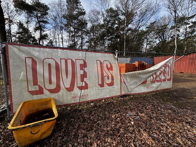 Lot heras hekken - afbeelding 3 van  3