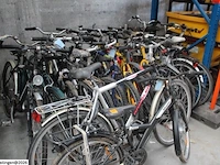 Lot herenfietsen en mountainfbikes - afbeelding 2 van  7