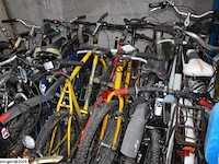 Lot herenfietsen en mountainfbikes - afbeelding 6 van  7