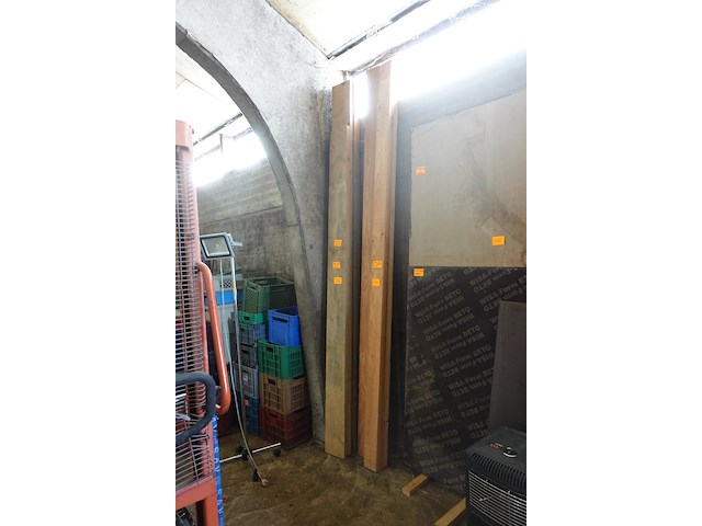 Lot hout - afbeelding 1 van  5