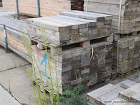 Lot houten balken - afbeelding 2 van  2