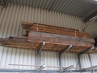 Lot houten planken en balken - afbeelding 1 van  1