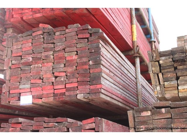 Lot houten planken lengte 400 cm - afbeelding 1 van  1