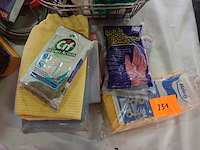 Lot huishoudgerief - afbeelding 2 van  5