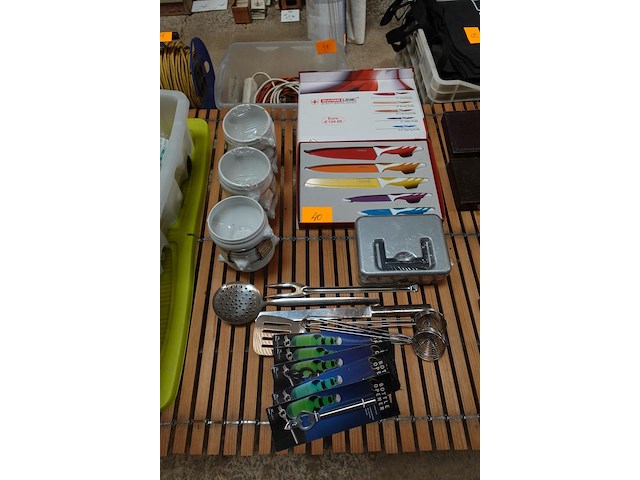 Lot huishoudgerief - afbeelding 1 van  5