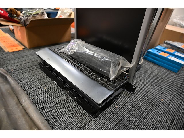 Lot ict materiaal - afbeelding 2 van  3