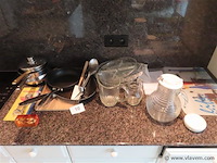 Lot in de keuken volgens foto's - afbeelding 3 van  9