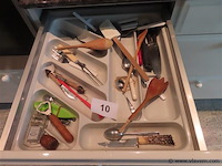 Lot in de keuken volgens foto's - afbeelding 5 van  9